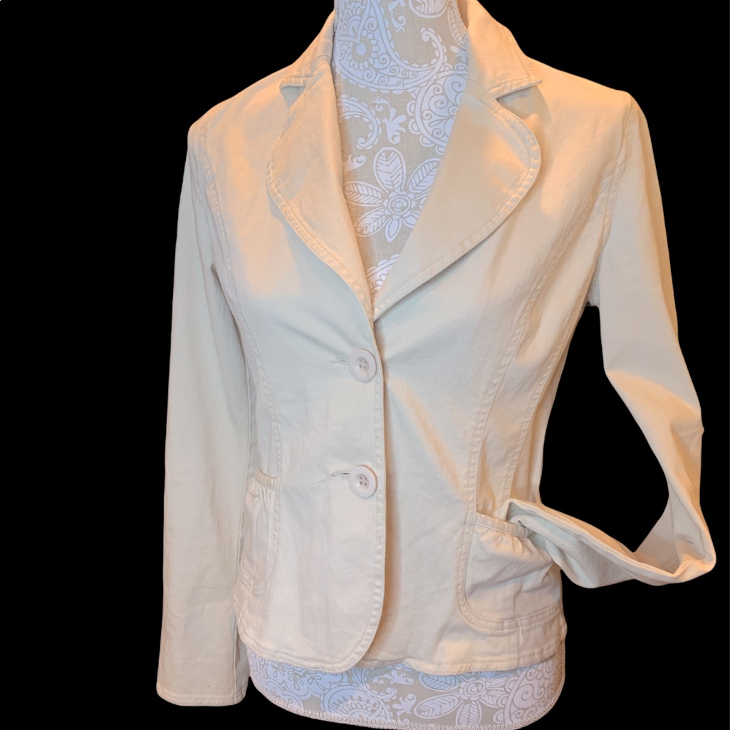 Ambition Jacket Flared Back